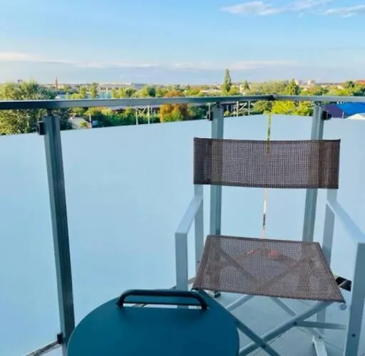 Apartamento Joy Vivalia 7b-26 *