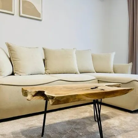 Joy Vivalia 7b-26 Апартаменты Тимишоара